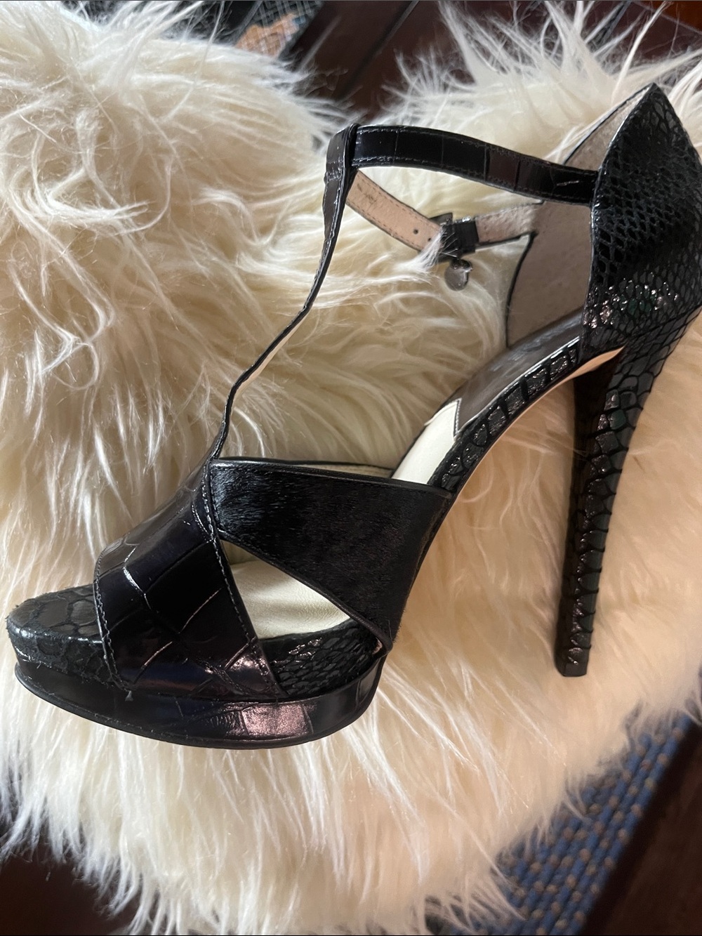 Gorgeous !! Michael Kors Black Croc-Embossed T-Strap Heels